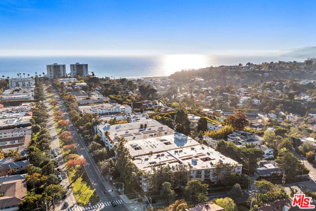 222 7th ST #301, Santa Monica, CA 90402
