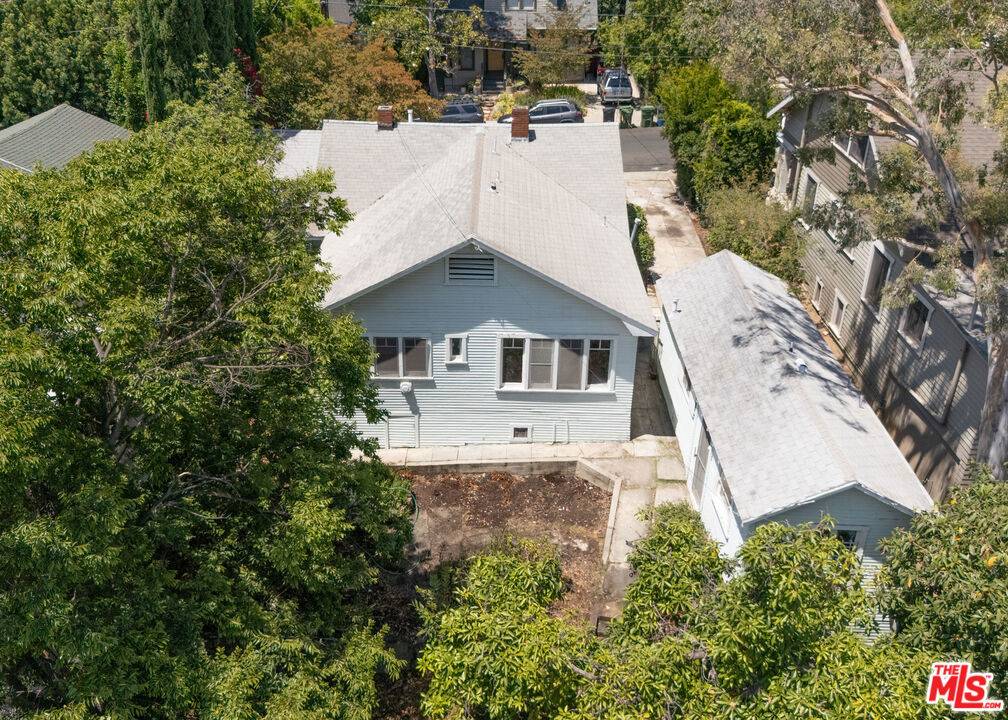 Los Angeles, CA 90042,465 N Avenue 51