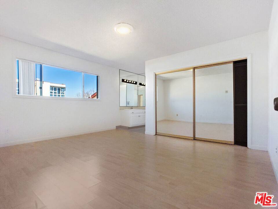 Santa Monica, CA 90401,1538 11th #3