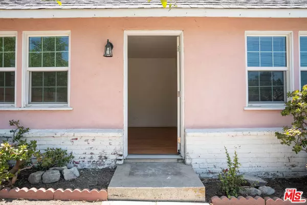 Tujunga, CA 91042,7624 Machrea ST