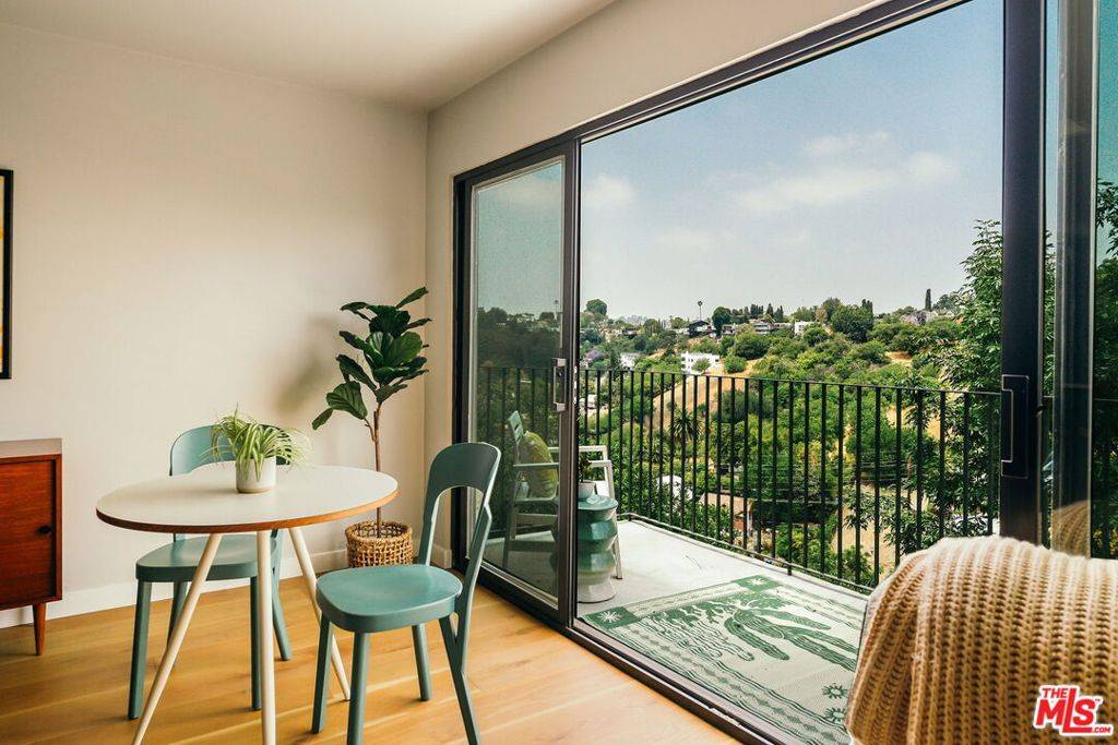 Los Angeles, CA 90032,4117 Raynol ST