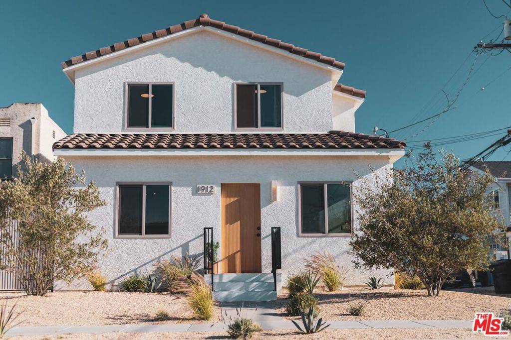 1912 W 222nd ST, Torrance, CA 90501