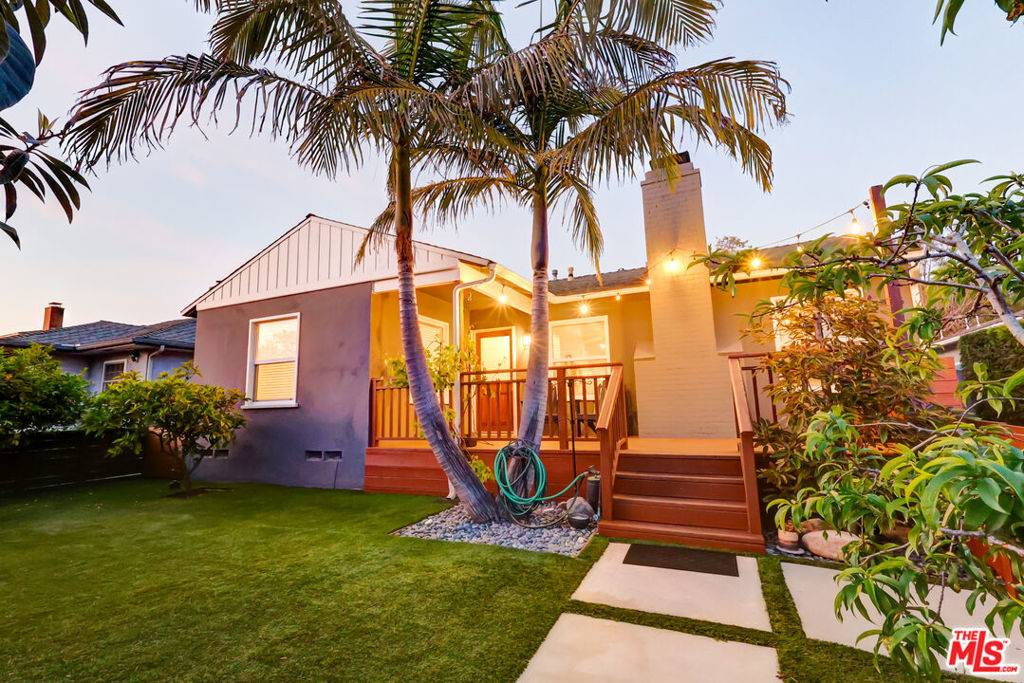8416 MCCONNELL AVE, Los Angeles, CA 90045