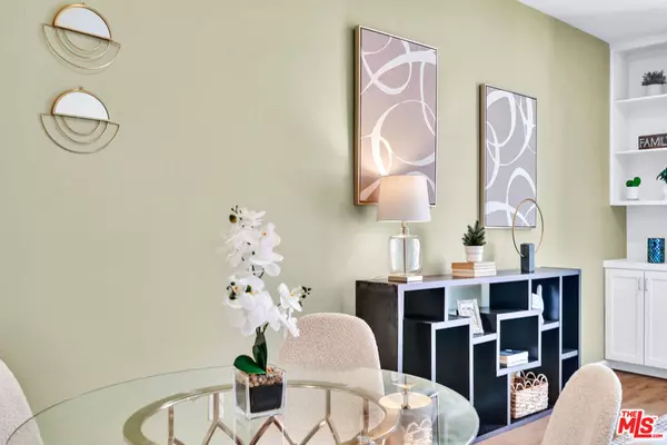 Marina Del Rey, CA 90292,4060 Glencoe AVE #202