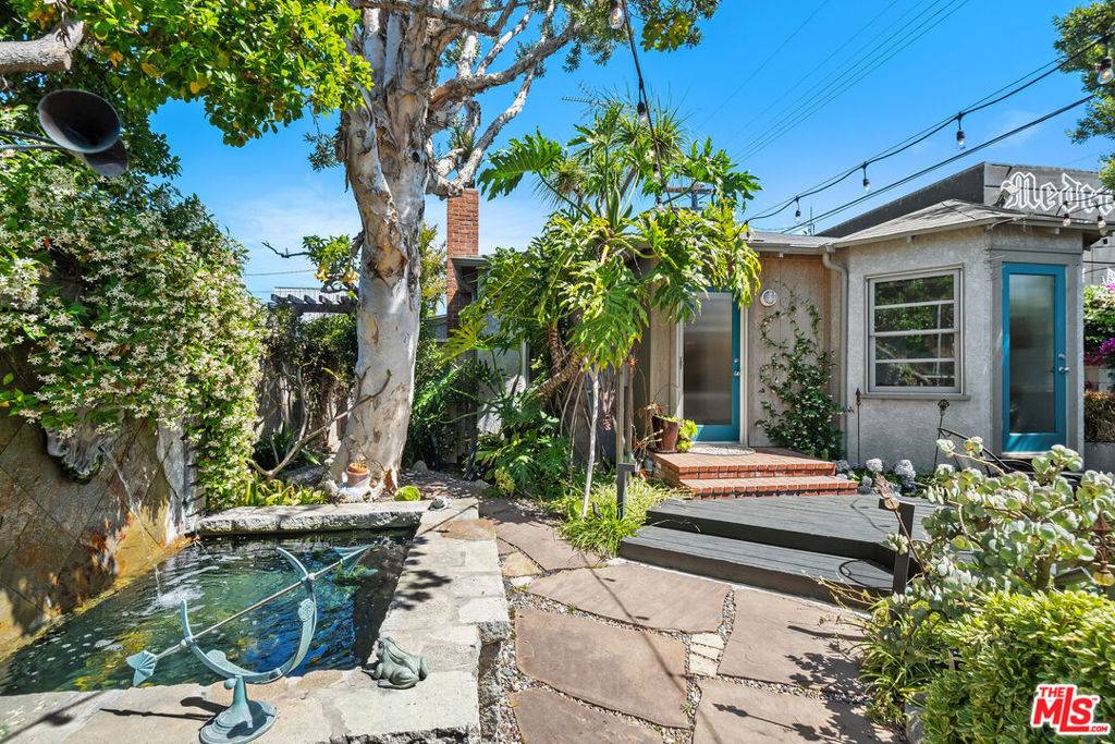 Venice, CA 90291,1216 Elm ST