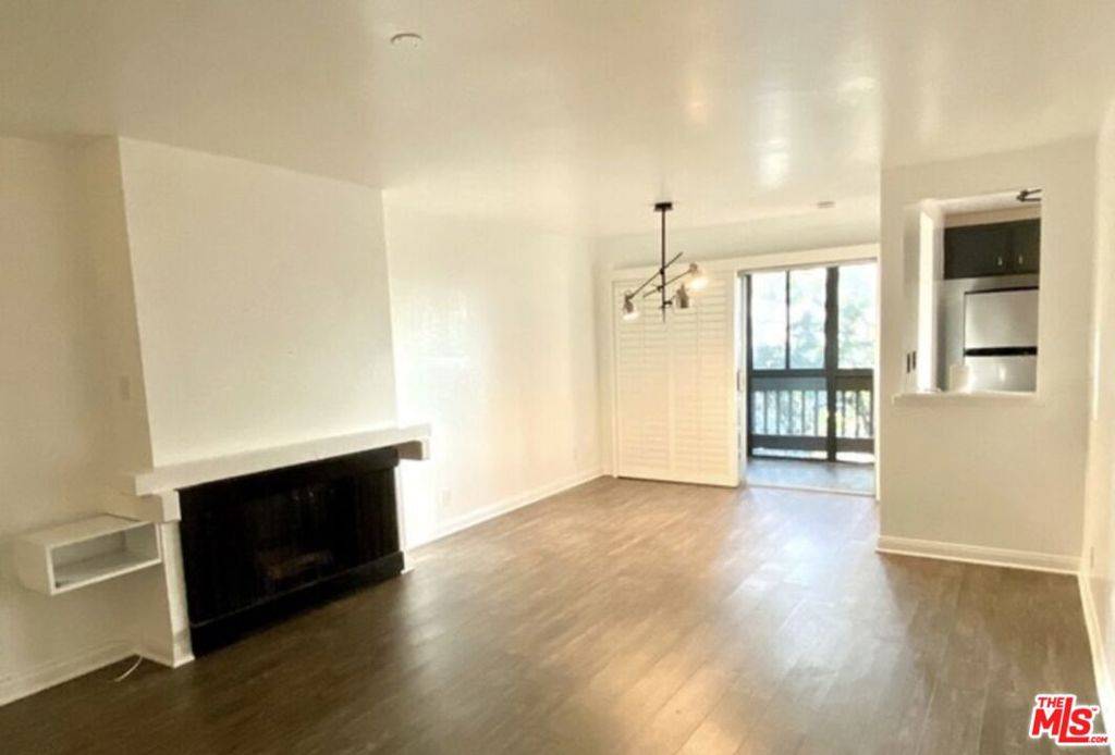 Culver City, CA 90230,10205 Summertime LN