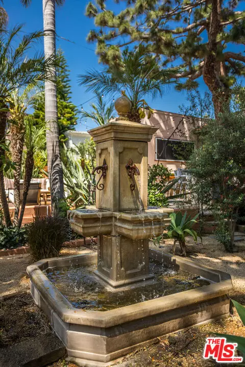 755 S Highland AVE, Los Angeles, CA 90036