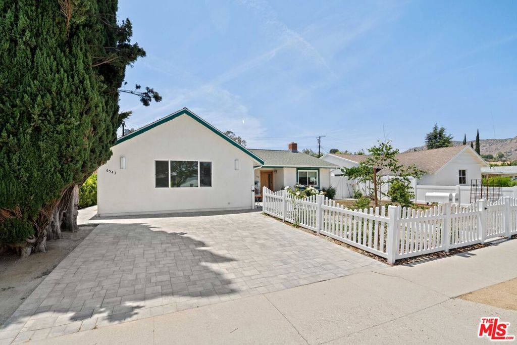 6543 Franrivers AVE, West Hills, CA 91307