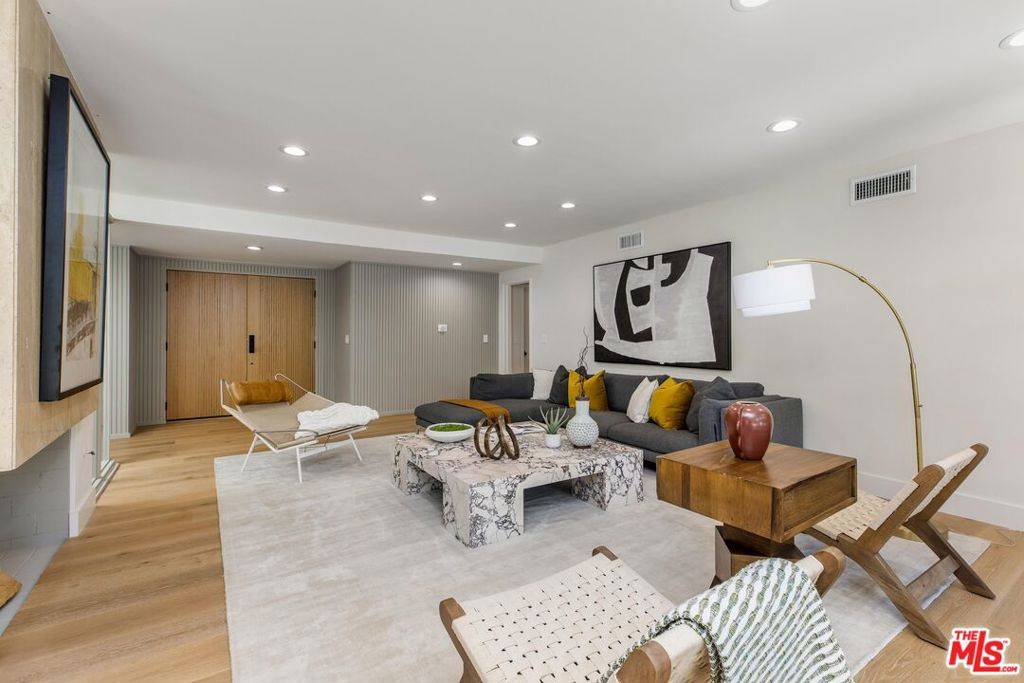 Studio City, CA 91604,11518 Dona Dorotea DR