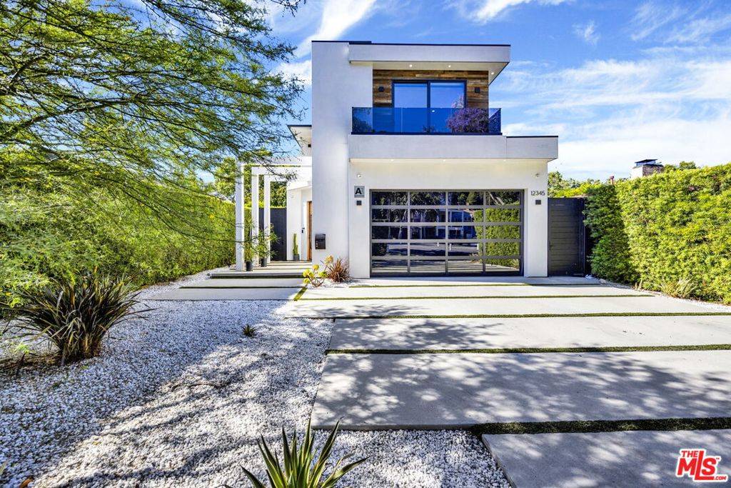 12345 Hillslope ST, Studio City, CA 91604