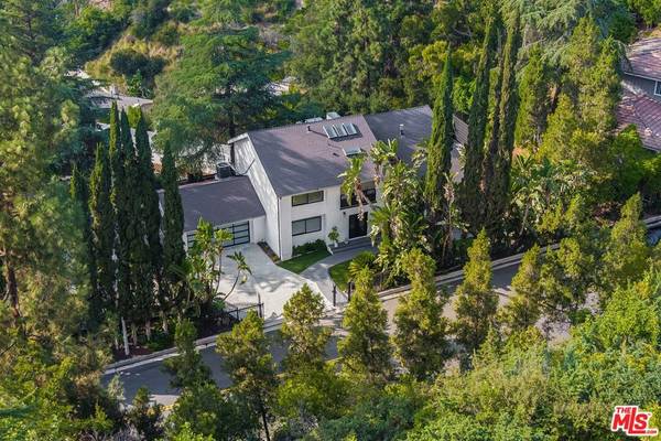 1881 Mount Olympus DR, Los Angeles, CA 90046