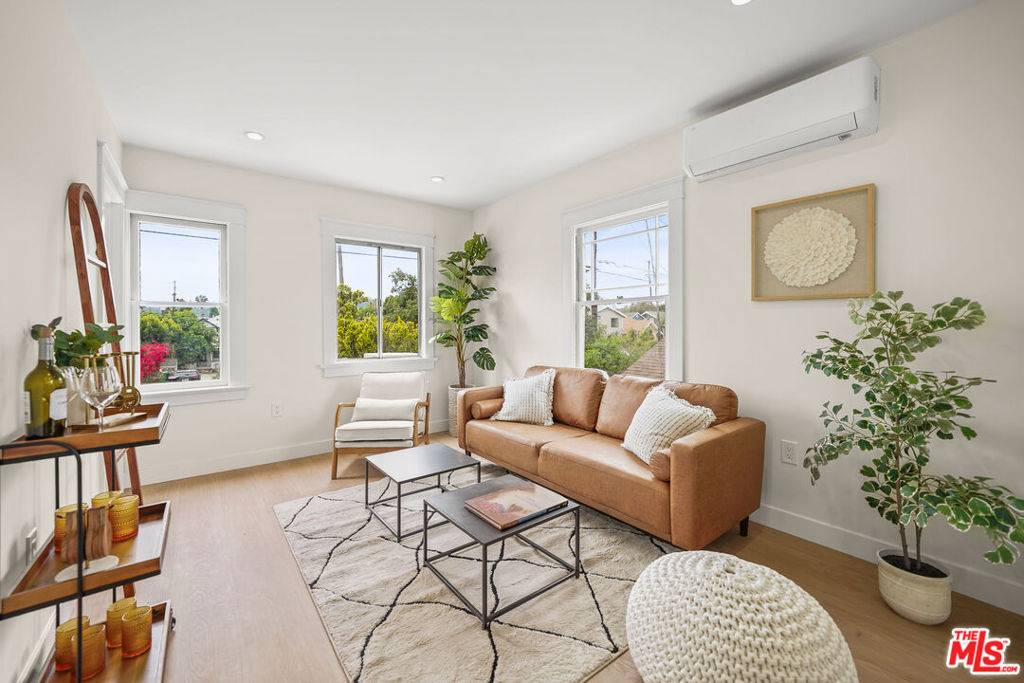 Los Angeles, CA 90042,211 N Ave 57