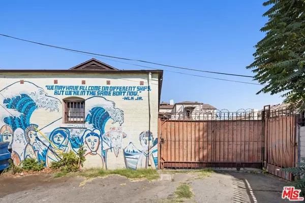 Compton, CA 90222,1291 N Willowbrook AVE