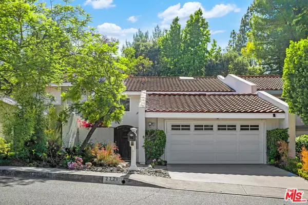 2771 Claray DR, Los Angeles, CA 90077
