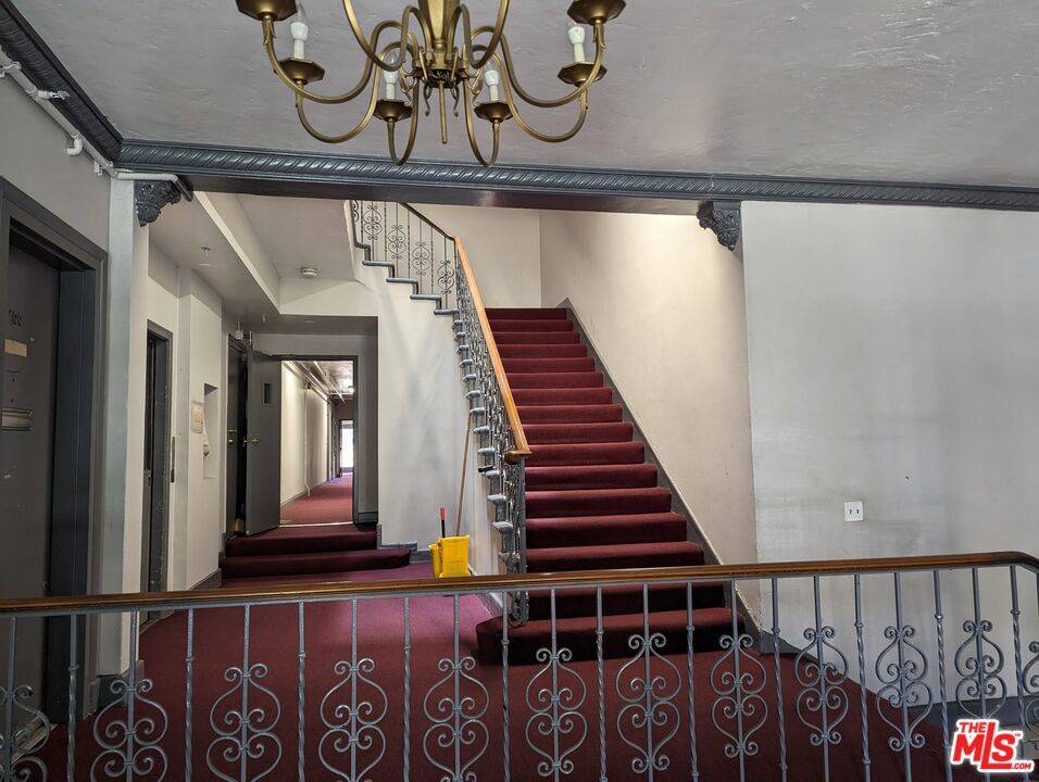Los Angeles, CA 90020,335 S Berendo ST #307