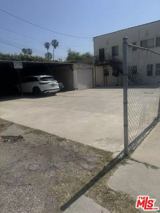 Los Angeles, CA 90043,6125 West BLVD