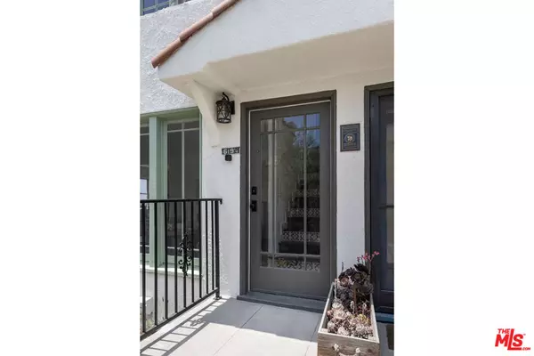 Los Angeles, CA 90036,619 1/4 N Sycamore AVE