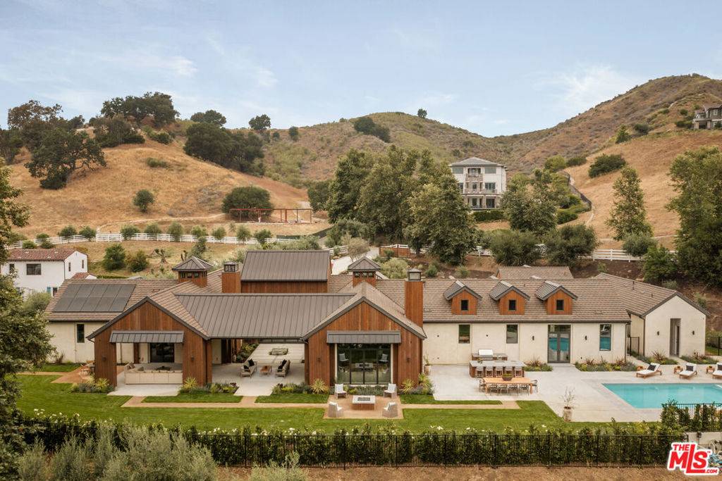 Calabasas, CA 91302,26719 Mulholland HWY