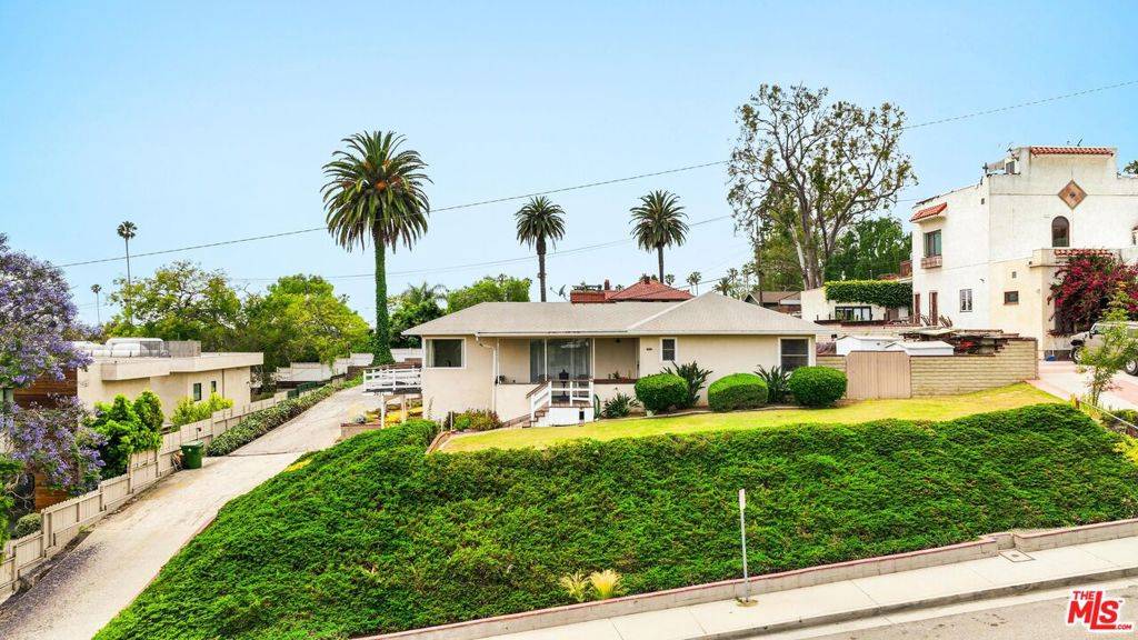 Los Angeles, CA 90066,3671 Inglewood BLVD