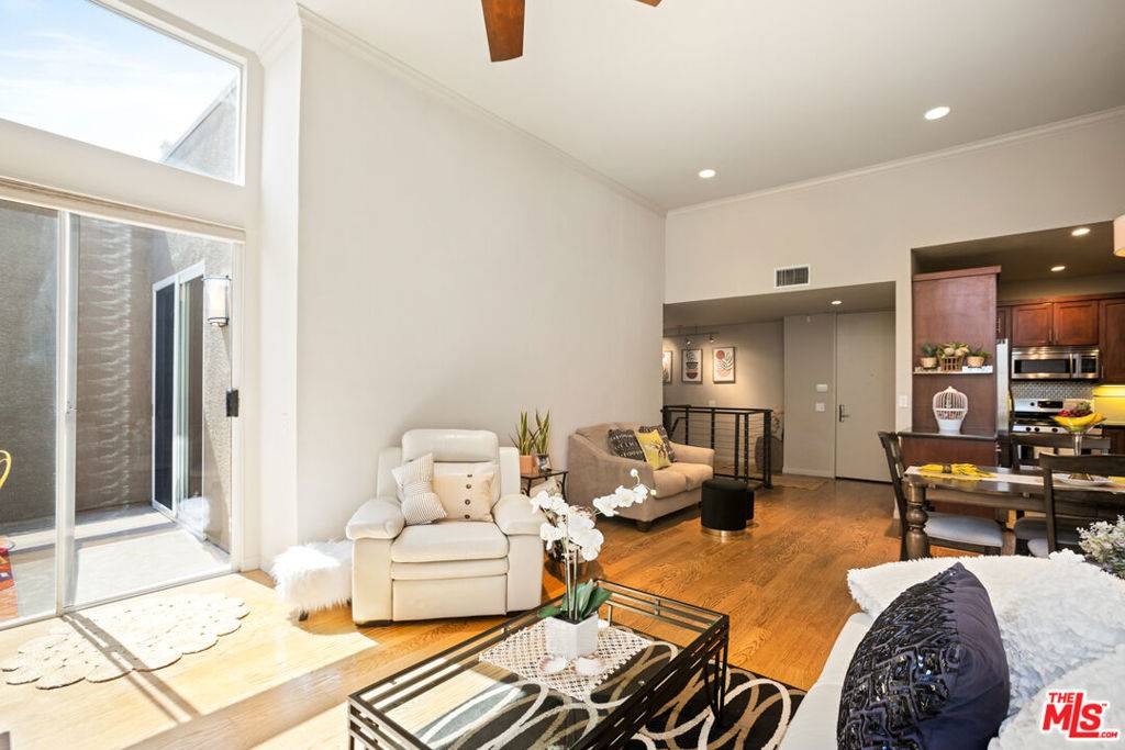 1425 N Detroit ST #405, Los Angeles, CA 90046