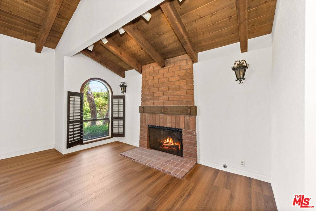 Malibu, CA 90265,3636 Malibu Country DR