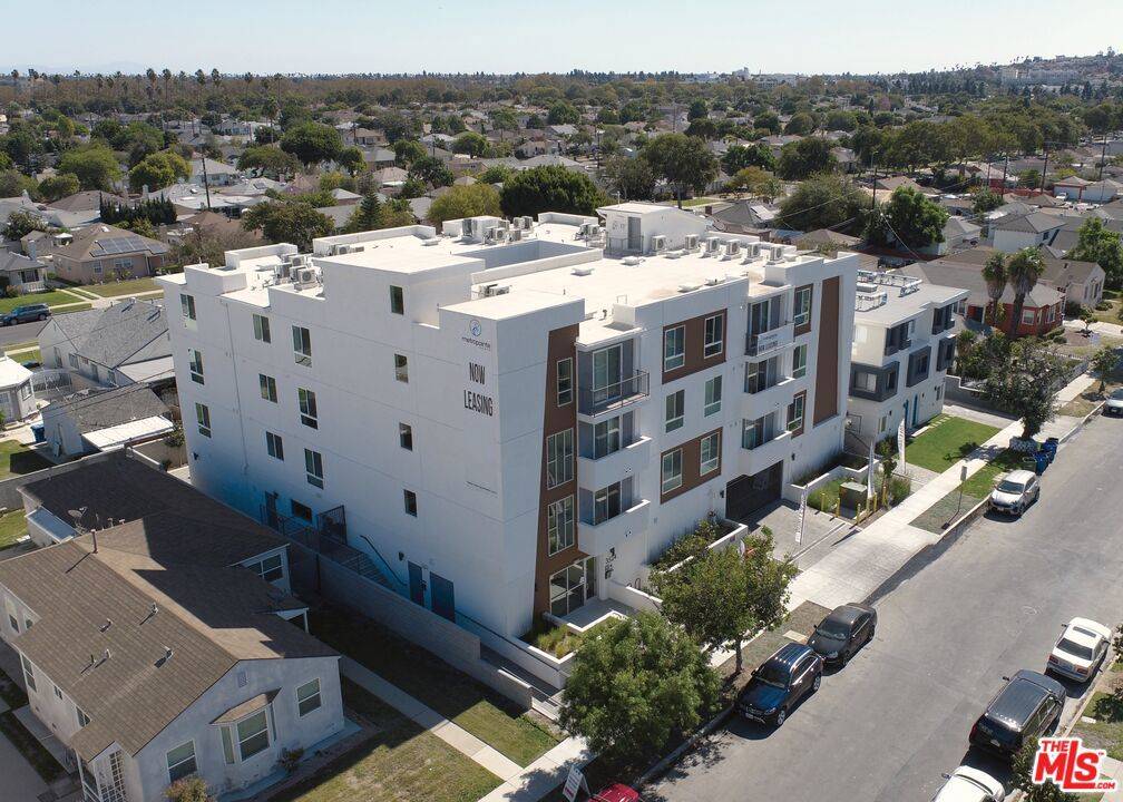 Los Angeles, CA 90016,3524 Chesapeake AVE