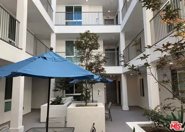 Los Angeles, CA 90016,3524 Chesapeake AVE