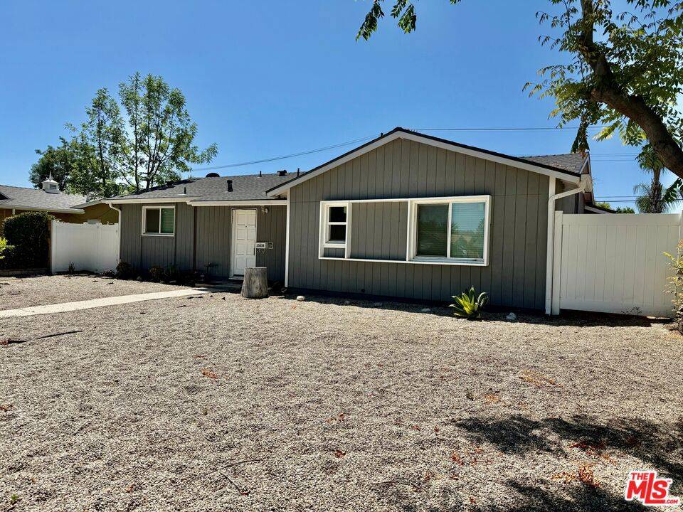 Woodland Hills, CA 91367,23838 Victory BLVD