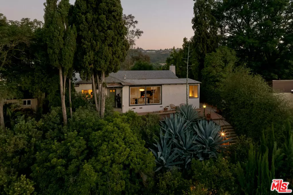 Studio City, CA 91604,11764 Laurelcrest DR