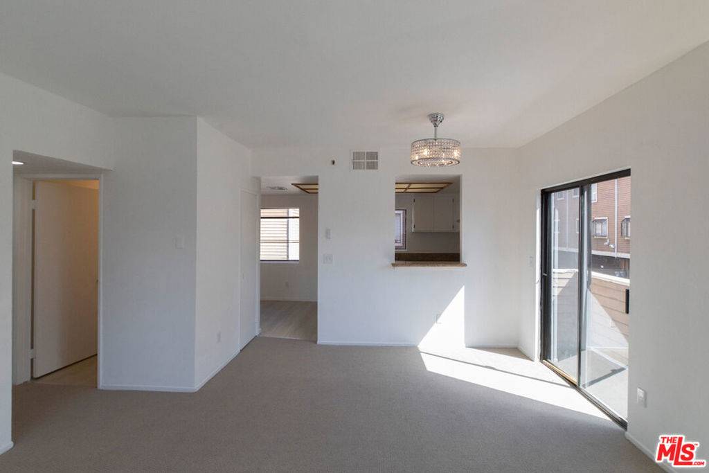 North Hills, CA 91343,15135 Nordhoff ST #1
