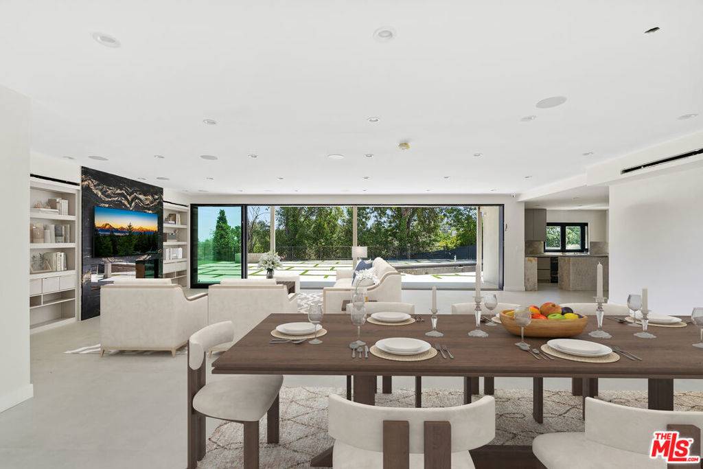 Tarzana, CA 91356,5036 Shirley AVE
