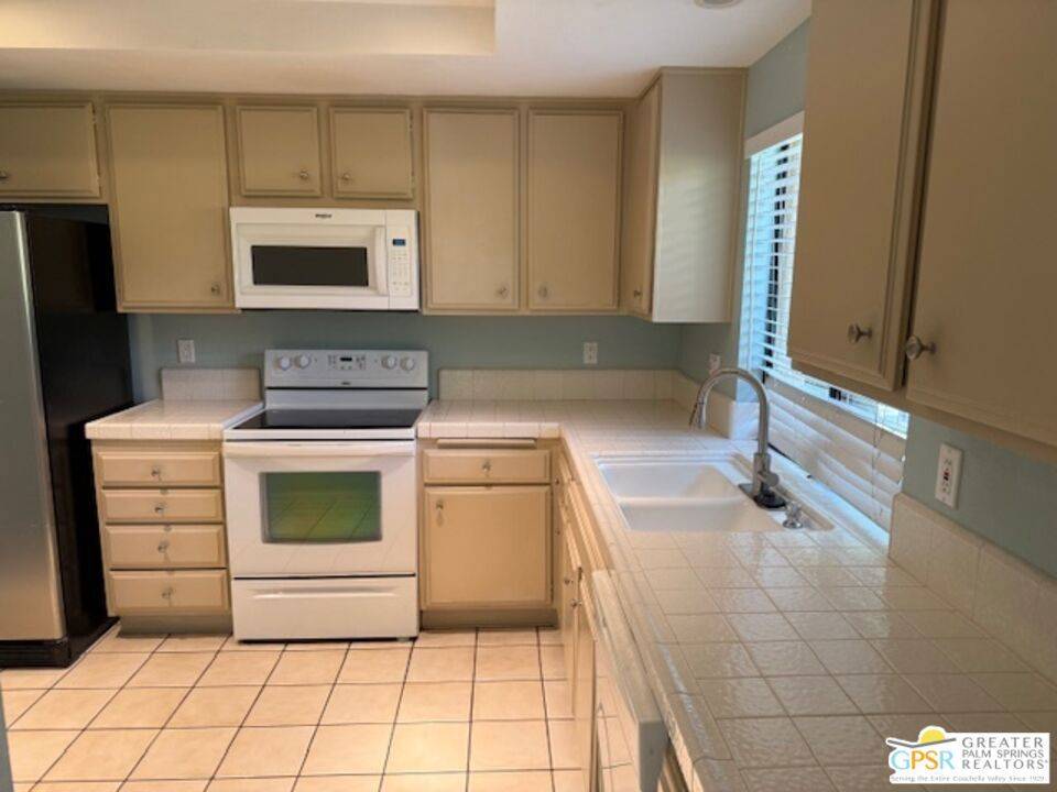 Palm Springs, CA 92264,4850 N Winners CIR #A