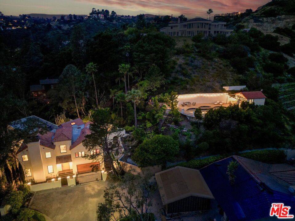 8171 Tianna RD, Los Angeles, CA 90046