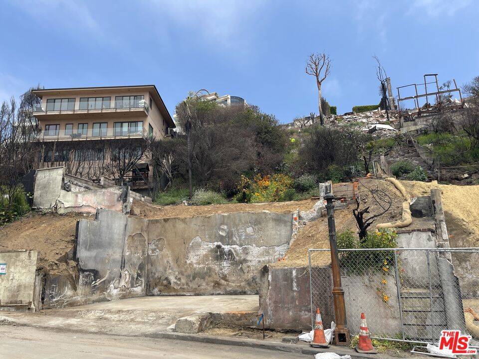 Pacific Palisades, CA 90272,17845 Porto Marina WAY