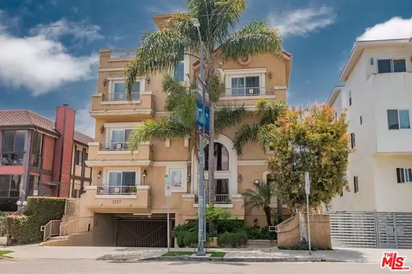 Los Angeles, CA 90025,1747 S Barrington AVE #102