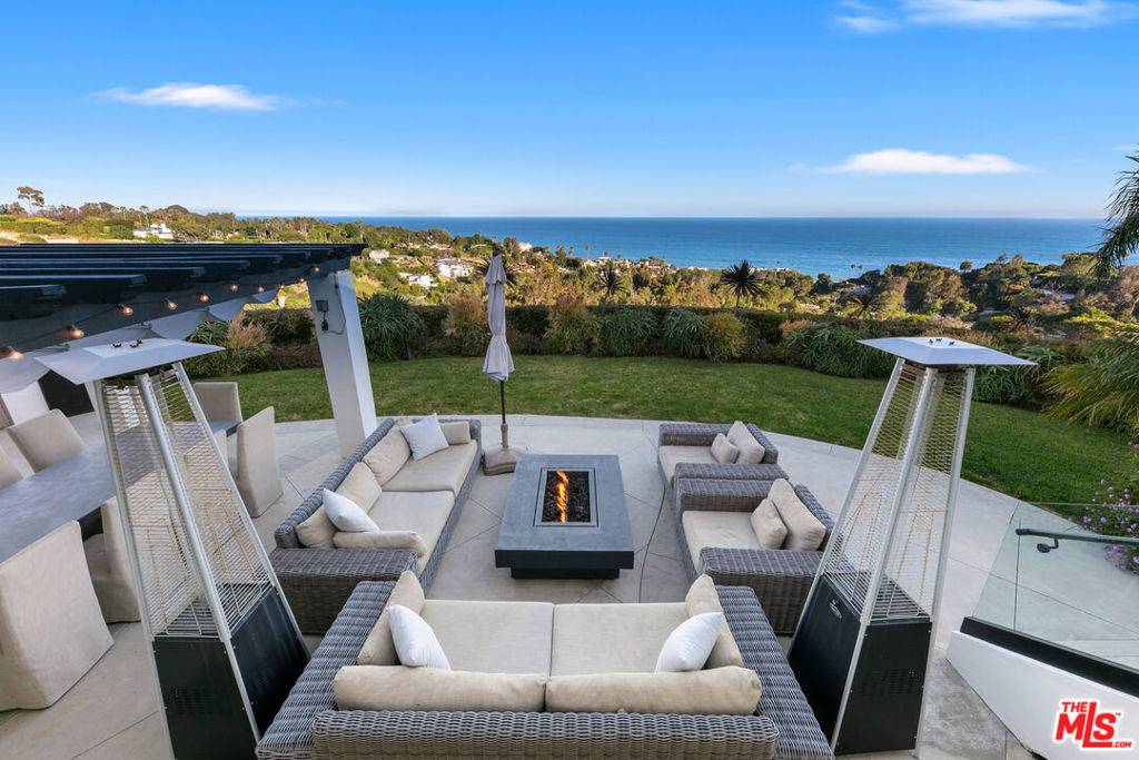 Malibu, CA 90265,6311 Tantalus DR