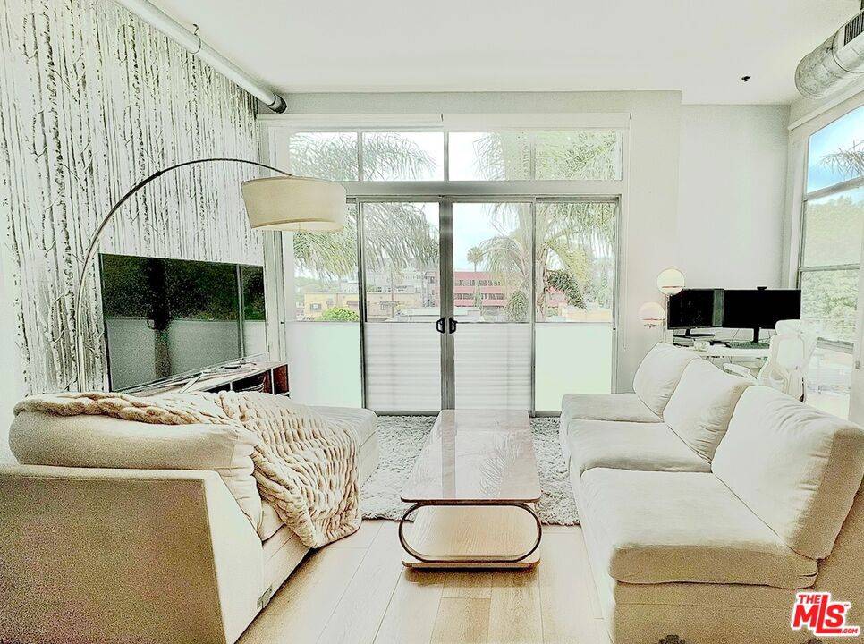 13320 Beach AVE #303, Marina Del Rey, CA 90292