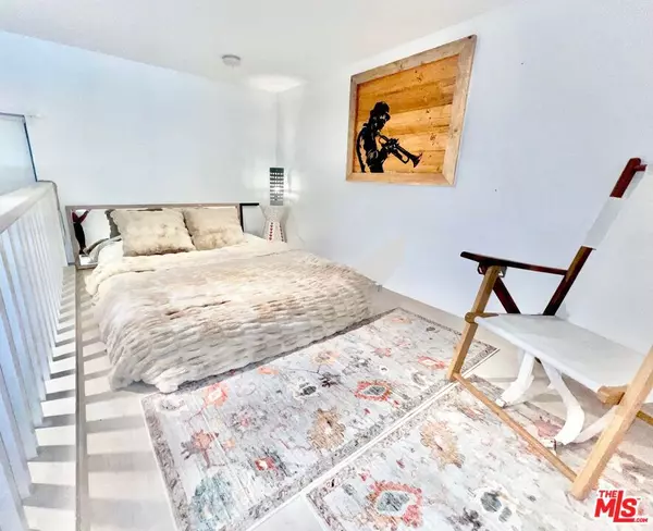 Marina Del Rey, CA 90292,13320 Beach AVE #303