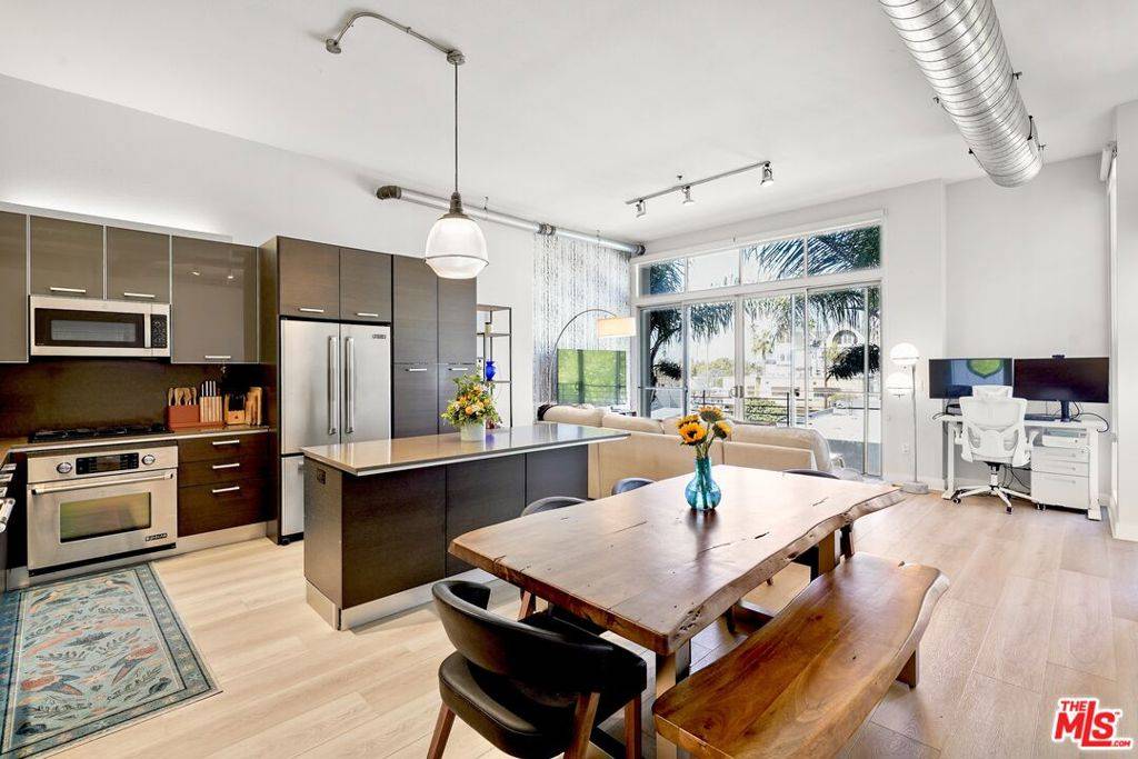 13320 Beach AVE #303, Marina Del Rey, CA 90292