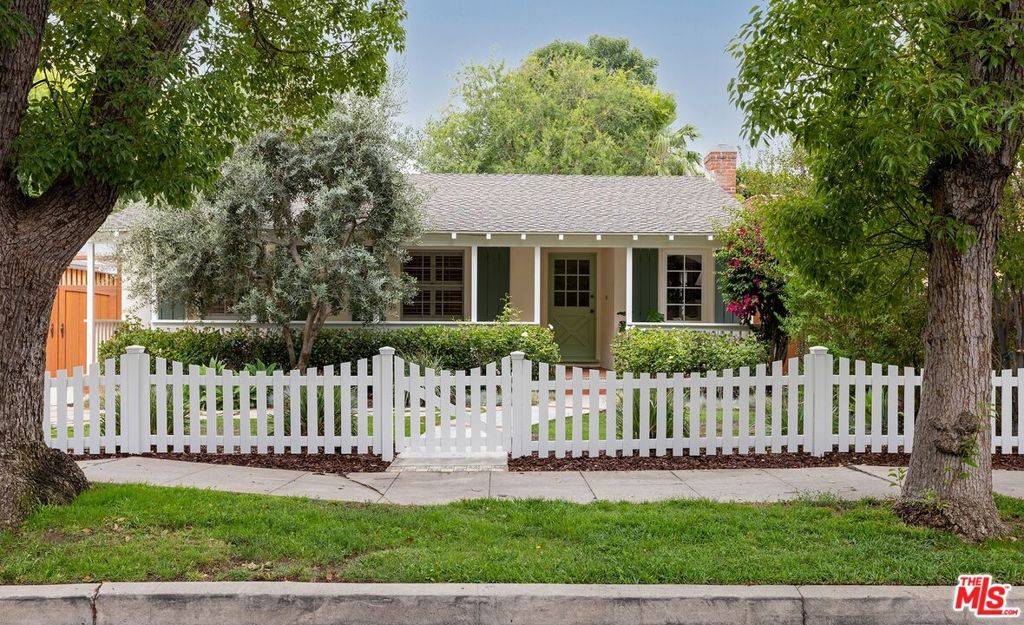 5539 Ventura Canyon AVE, Los Angeles, CA 91401