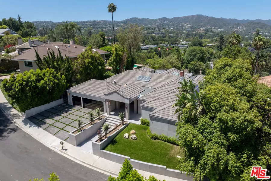 4423 Bergamo DR, Encino, CA 91436