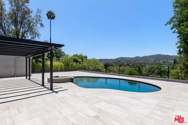 Encino, CA 91436,4423 Bergamo DR