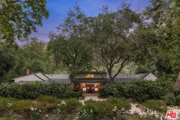 Los Angeles, CA 90049,3099 Mandeville Canyon RD