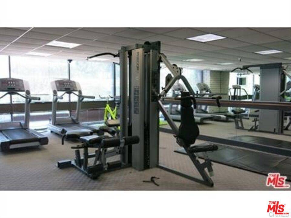 Los Angeles, CA 90027,3949 Los Feliz BLVD #307