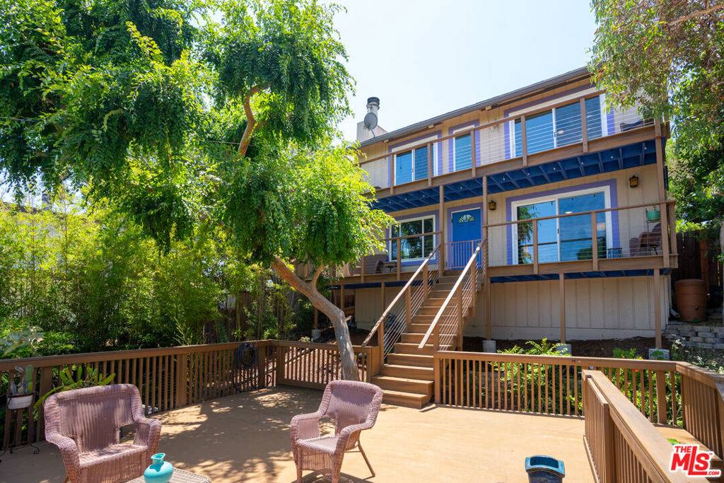 353 Mavis DR, Los Angeles, CA 90065