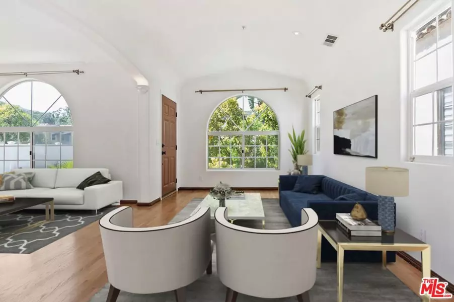1710 Santa Paula PL, Glendale, CA 91208