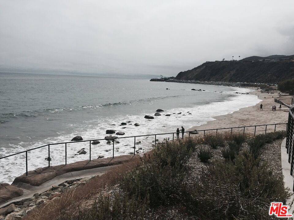 Malibu, CA 90265,3440 Shoreheights DR