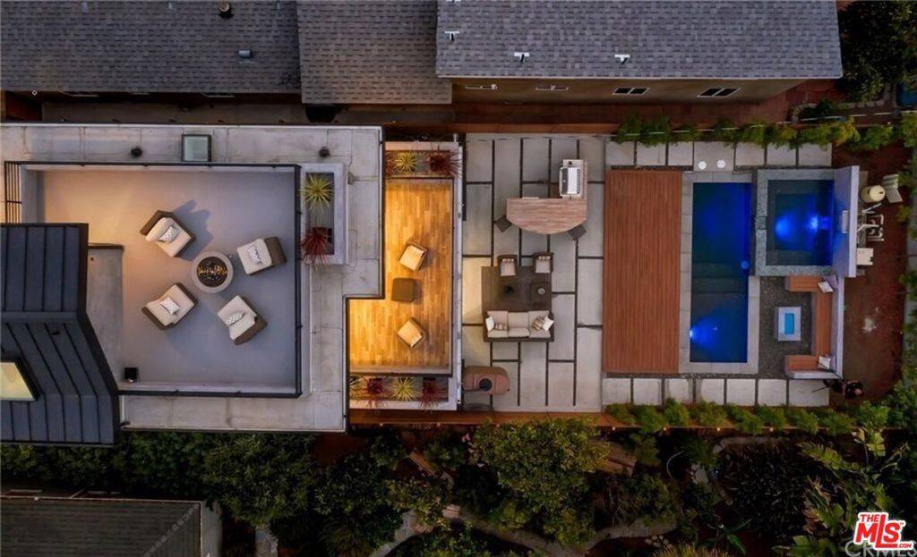 Los Angeles, CA 90066,12455 Wagner ST