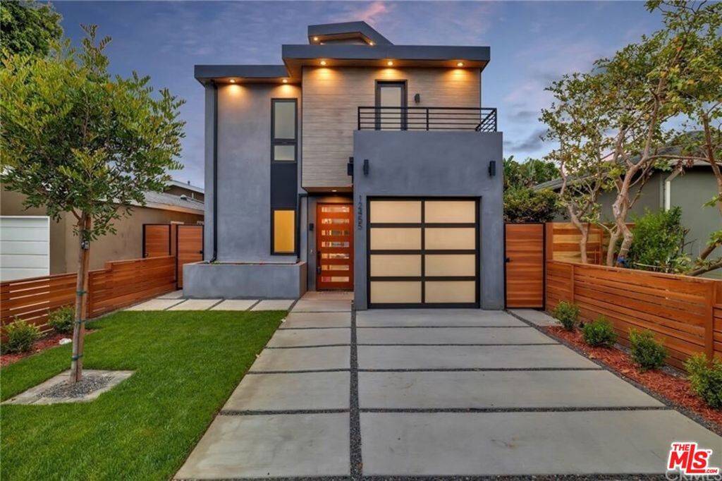 Los Angeles, CA 90066,12455 Wagner ST