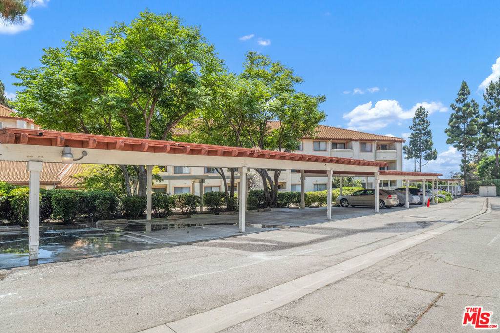 Pacific Palisades, CA 90272,501 Palisades DR #209